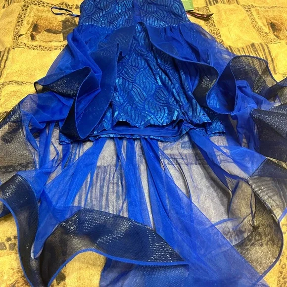 Wedding / Party dress , pictures don’t do it justice ! - Picture 3 of 5